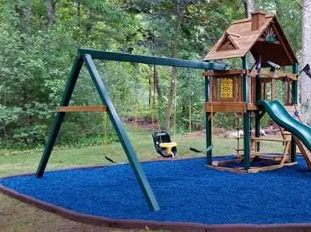 Playsafer 4' Flexible Interlocking Rubber Edging for Playgrounds (30 Pack, Terra Cotta)