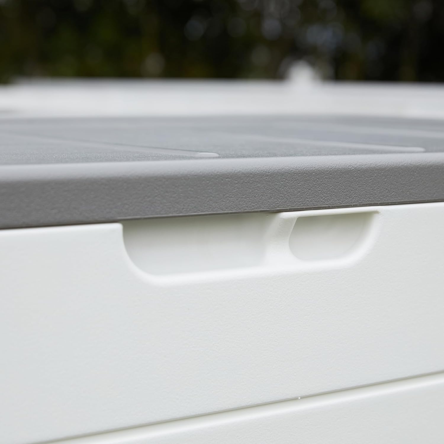 100 Gallon Outdoor Storage Box Waterproof Lockable Resin Deck Box Large, Patio Storage Bin for Pool Accessories Cushion Furniture, Garden Tools, UV-Resistant Outside Delivery Black&White