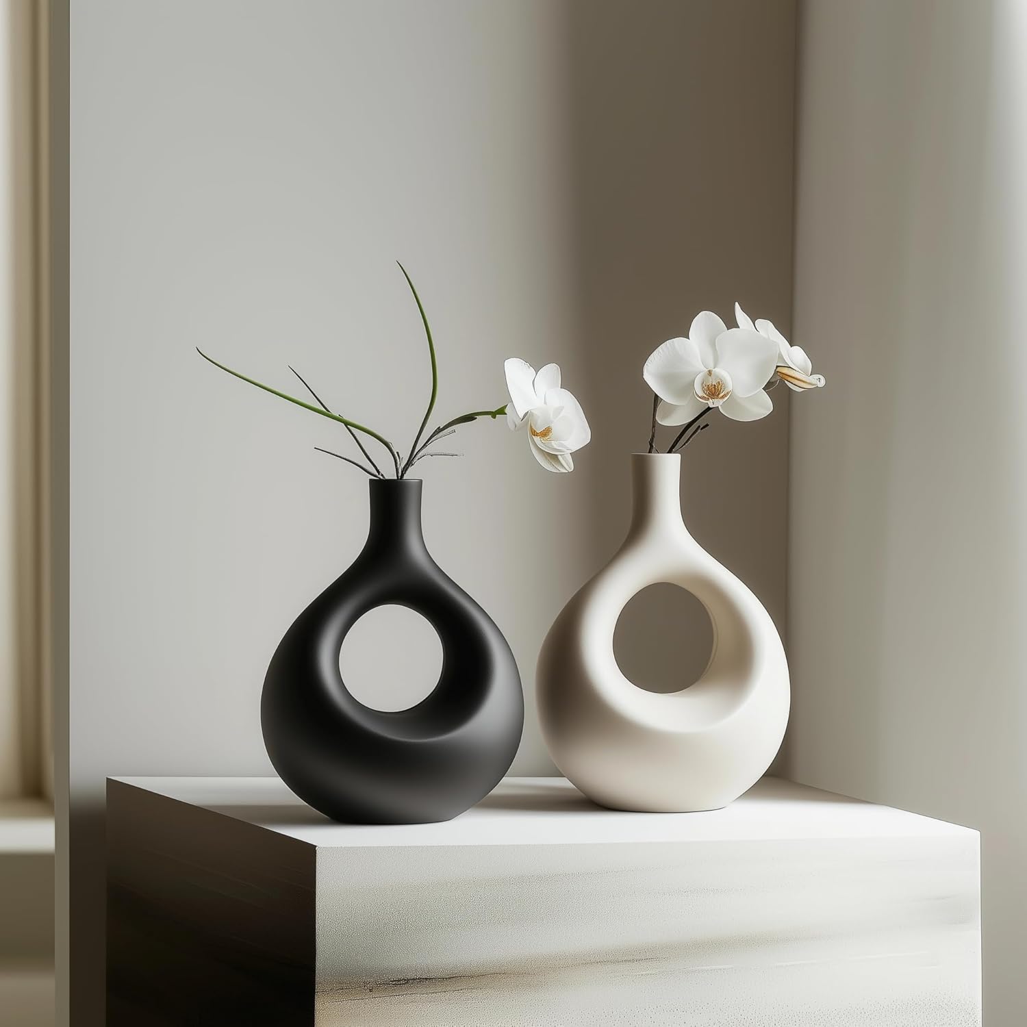 NOBULA Ceramic Bagel Vases C5 – Thoughtful for Mom – Elegant Set of 2 for Living Room, Bedroom or Table – Modern Home Decor She’ll Love – Perfect for Flowers & Plants