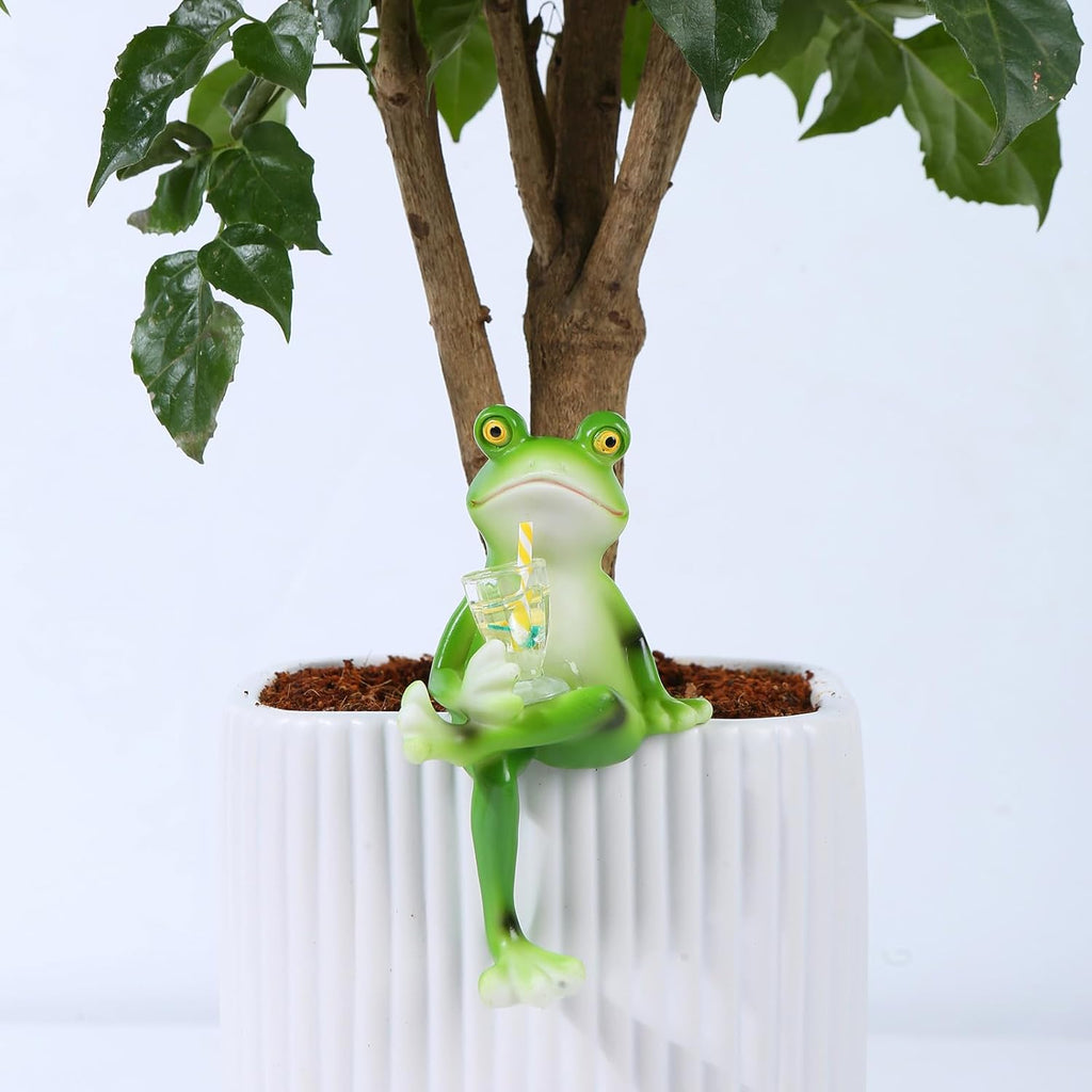 Miniature Frog Figurines Plant Decorations for Pots, Funny Outdoor Garden Decor Women Gifts Frog Statue Planter Hugger for Flower,Lawn,Yard Ornament,2.92"x1.12"x4.94