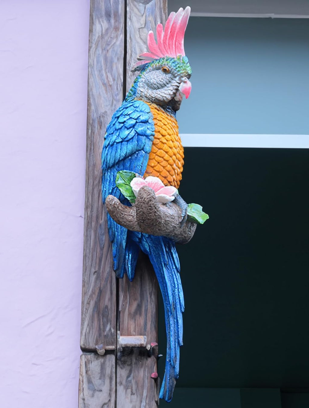 Coolboy Parrot Figurine, Outdoor Resin Bird Decoration, Flapping Macaw Bird Tropical Decor Wall Sculpture, Polyresin, Blue