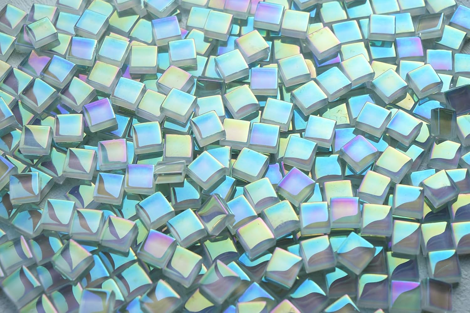 335pcs Crystal White Iridescent Mosaic Tiles, 0.4' Mini Square Glass Tiles for Mosaic Craft, 300G Smooth Edge Glass Pieces for Mosaic Making Supplies