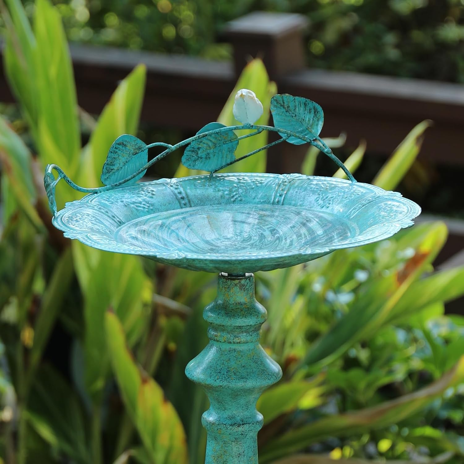 22" H Bird Baths for Oudoors, Antique Pedestal Bird Bath with Bird Statues Metal Birdbaths Bird Feeder Bowl Tray Garden Yard Decoration, Blue
