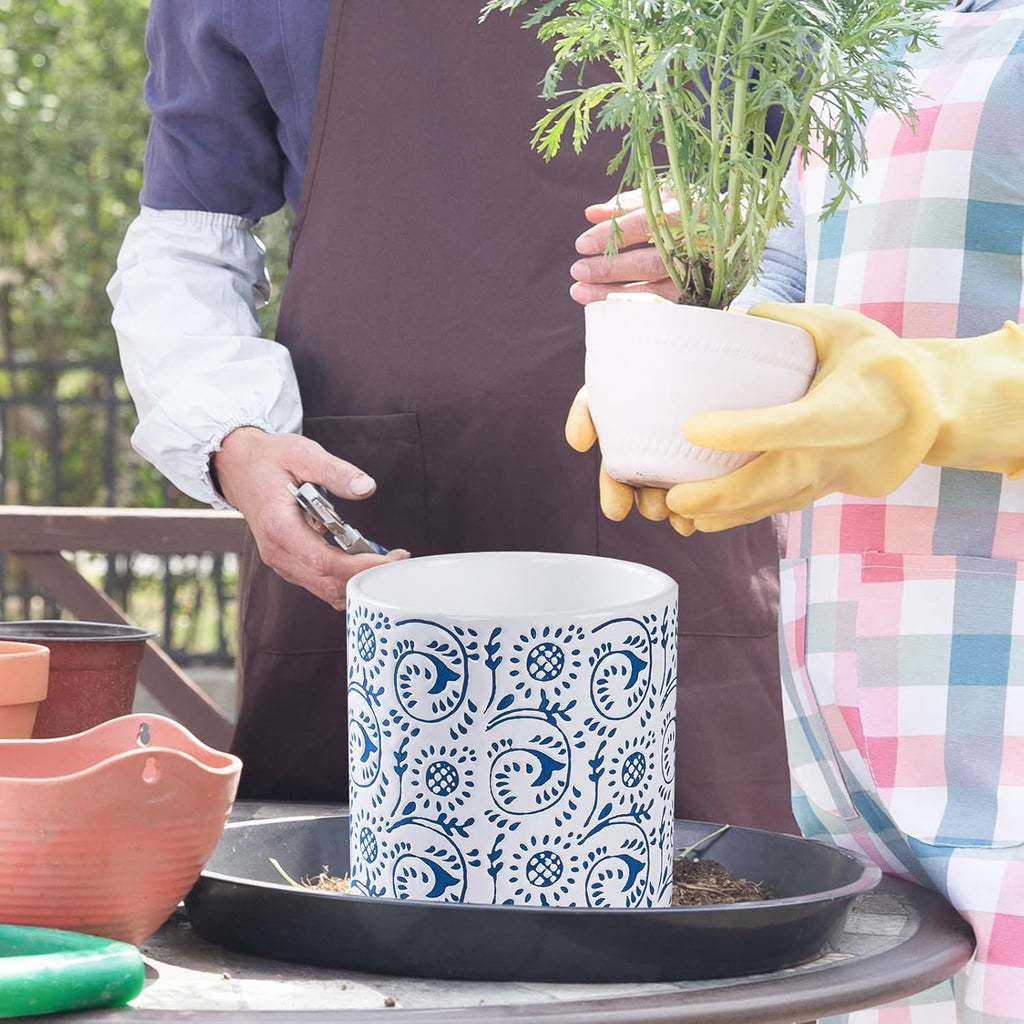 Ceramic Plant Pot for Indoor Plants, 6 Inch Blue & White Floral Porcelain Ceramic Decorative Flower Pot with Drainage Holes, Modern Planter for Home & Office Decor