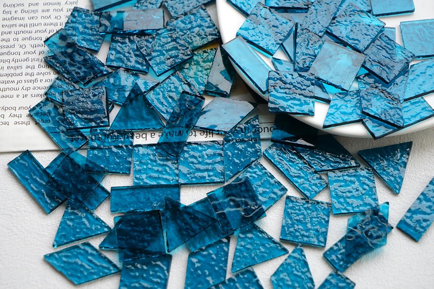Large Size Textured Transparent Glass Mosaic Tiles, 200g Stained Glass Pieces for DIY Mosaic Crafts Bulk, 70pcs 4 Shapes Art Decor Mosaic Tiles, Turquoise Blue