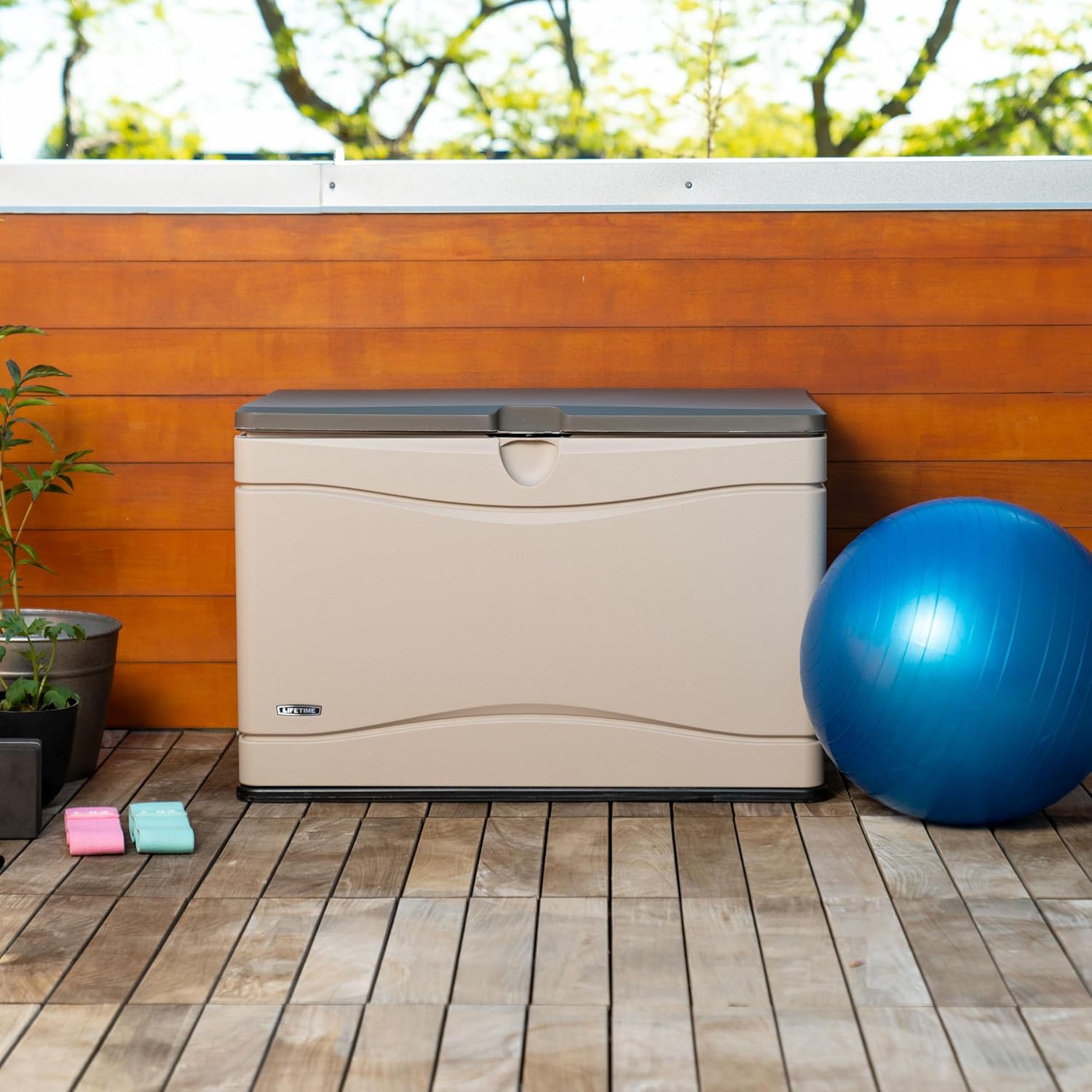 Lifetime 60103 Deck Storage Box, 80 Gallon, Desert Sand/Brown
