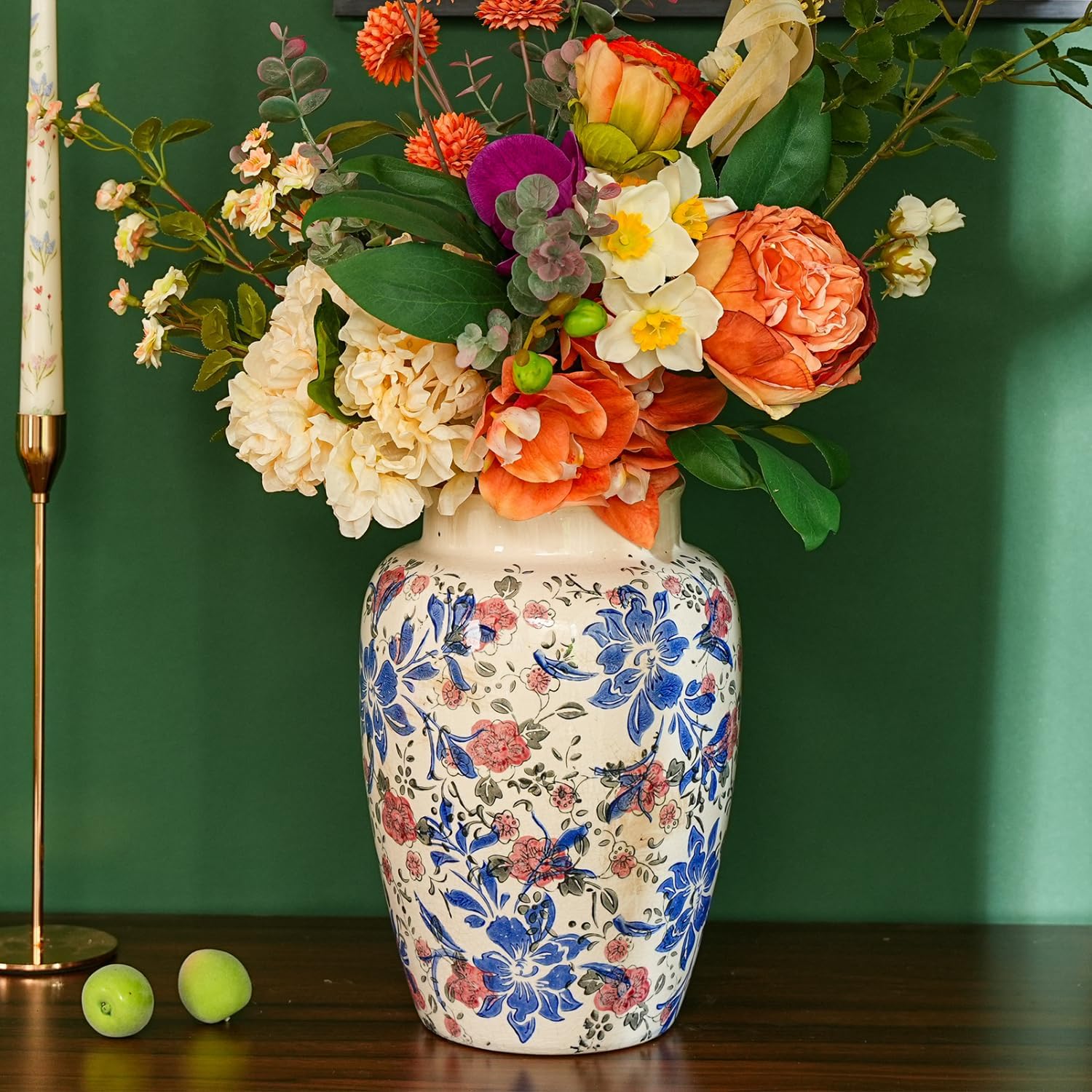 Sungmor Ceramic Flower Vase, Vintage Ice Cracked Glaze Porcelain Vase, Pretty Home Decor Vase for Flower Arrangement, Fresh Flowers, 10.2 Inch Tall Chinoiserie Pottery Vase, Blue Floral Pattern