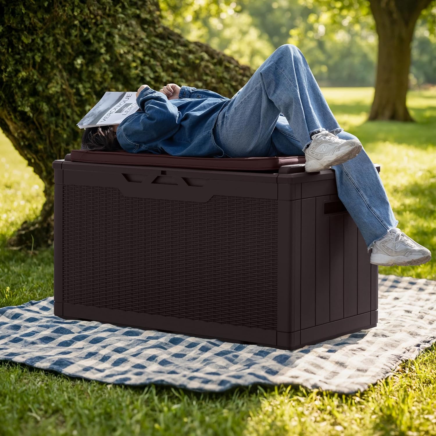 Greesum 100 Gallon Resin Deck Box Large Outdoor Storage with Cushions for Patio Furniture, Garden Tools, Pool Supplies, Weatherproof and UV Resistant, Lockable, Dark Brown