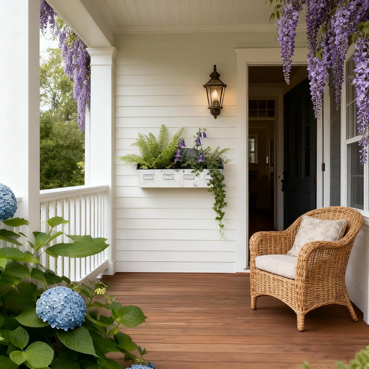 Vintage Metal Hanging Flower Pot Rustic Wall Mounted Planter with 4 Compartment Farmhouse Plants Holder Succulents Tubs for Garden Railing Fence Patio Yard Outdoor Decor