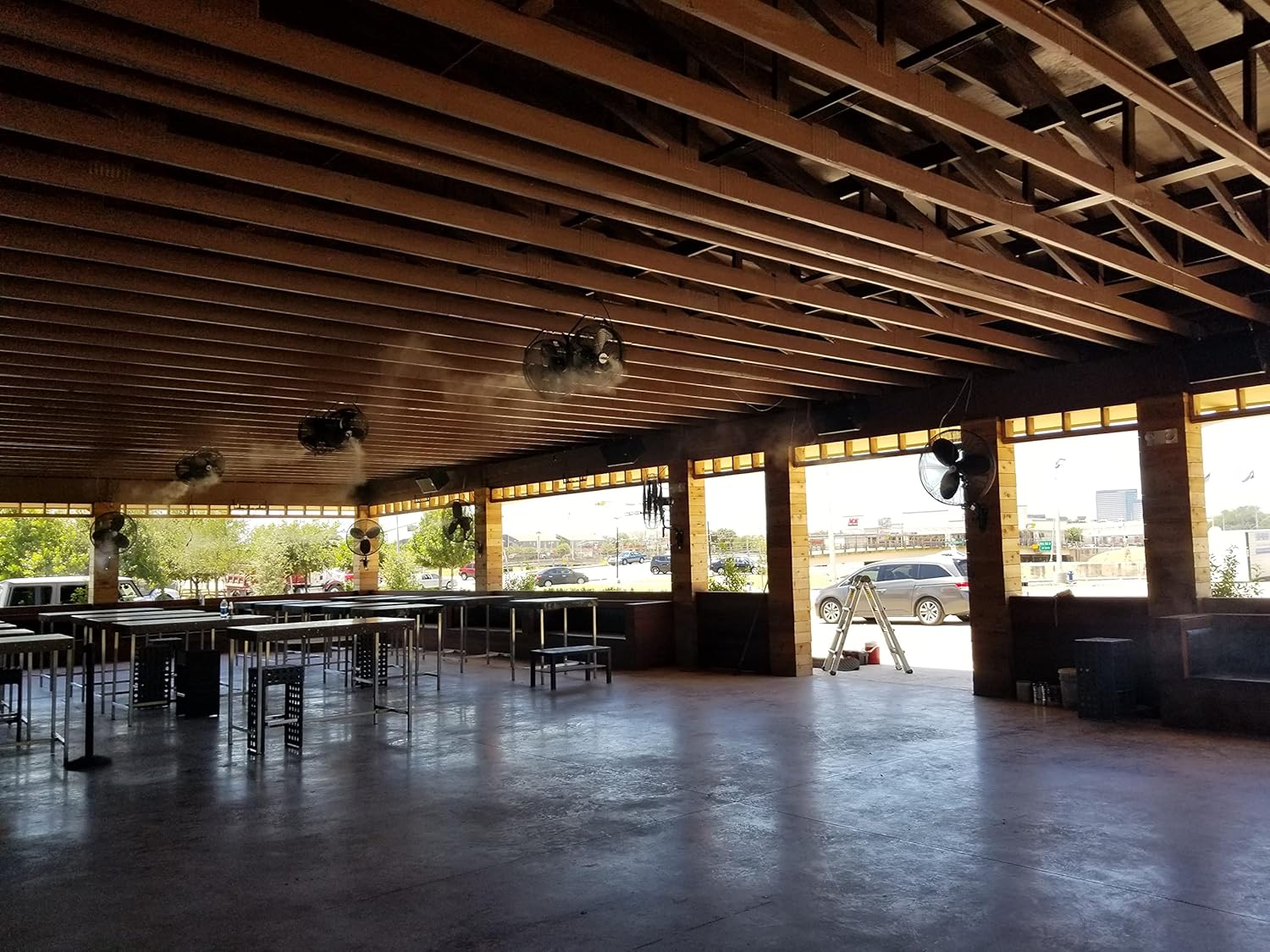 Black 18 Inch Misting Fan - Patio Outdoor Mist Fan For Residential, Restaurant and Commercial Use