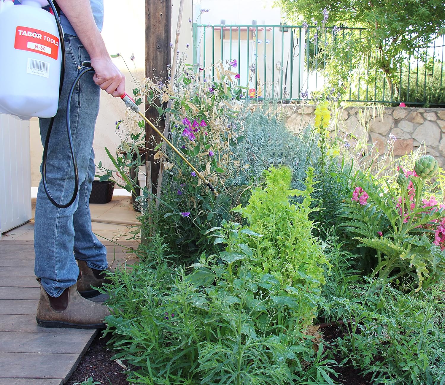 TABOR TOOLS 1.3 Gallon Lawn and Garden Pump Pressure with Pressure Relief Valve, Adjustable Shoulder Strap, Telescopic Adjustable Wand and Extra Set of Seals. N50TA.